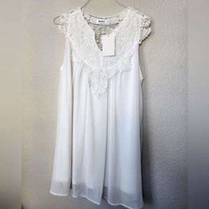 Women dress white